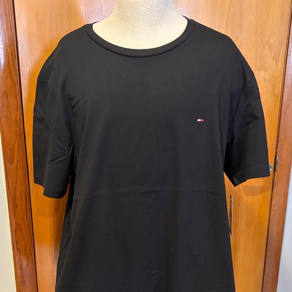 Tommy Hilfiger Men's Black Short Sleeve Tee Size L NWT